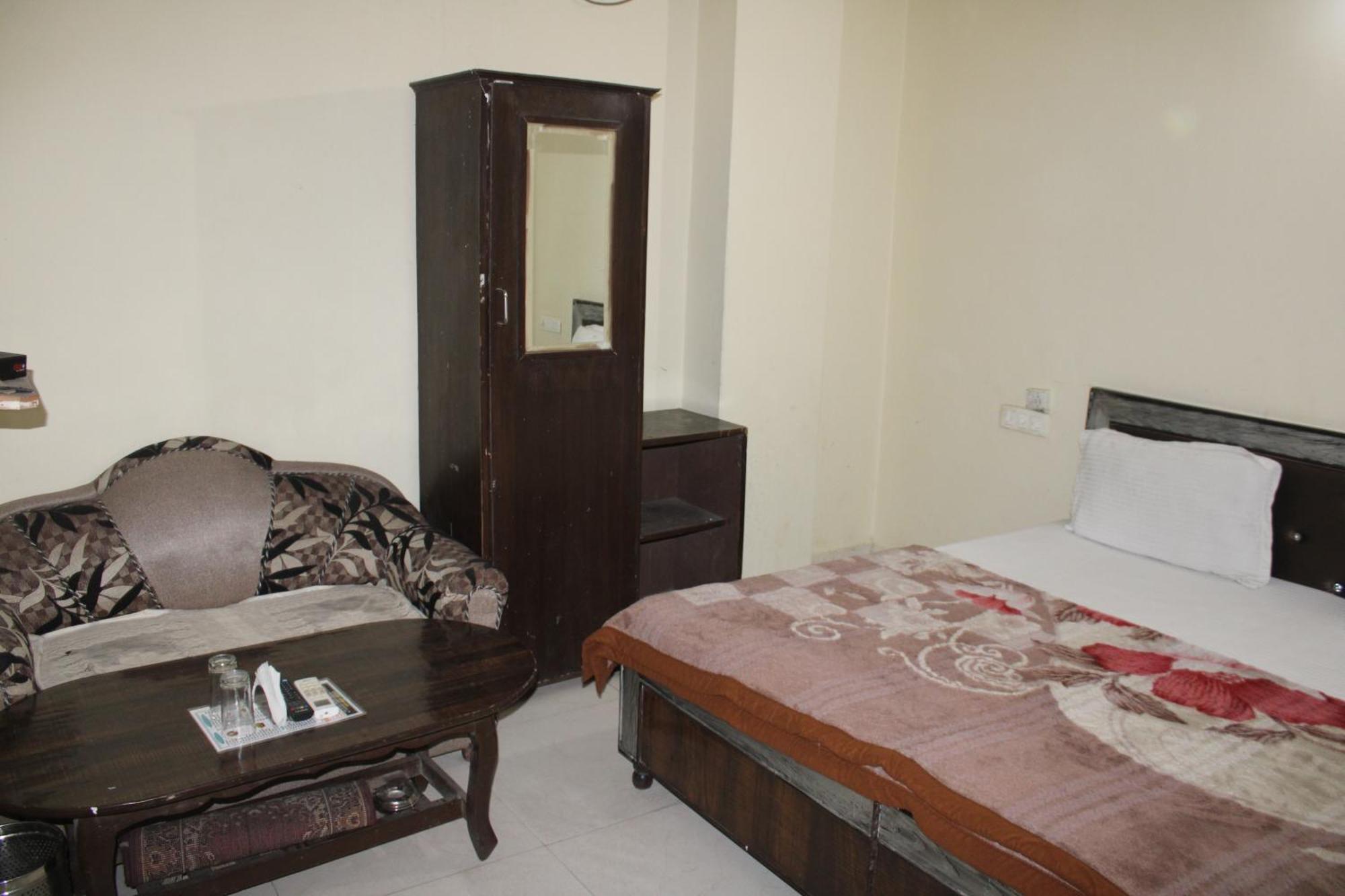 Hotel Diamond Leaf Chandīgarh 外观 照片